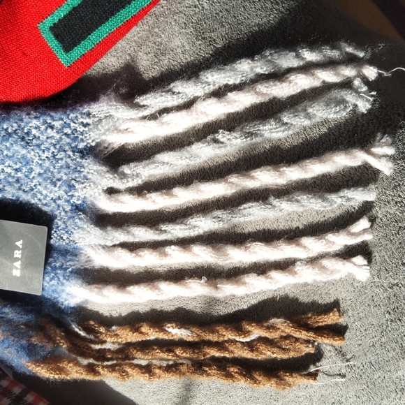 Zara "Trouble Makers US" Blanket Scarf/Wrap NEW - Picture 5 of 6